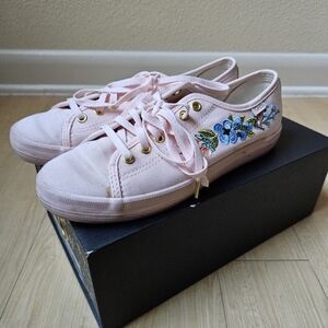 Pink Embroidered Women's Sneakers